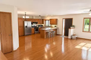 1412 N 40th St, Sheboygan, WI 53081 - Photo 3