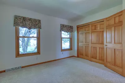 4461 S 116th St, Greenfield, WI 53228 - Photo 31