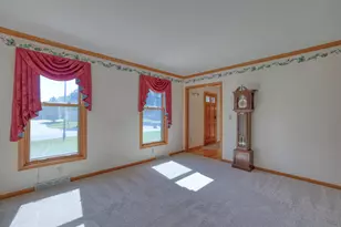 4461 S 116th St, Greenfield, WI 53228 - Photo 13