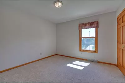 4461 S 116th St, Greenfield, WI 53228 - Photo 23