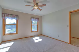 4461 S 116th St, Greenfield, WI 53228 - Photo 29