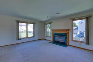 4461 S 116th St, Greenfield, WI 53228 - Photo 15