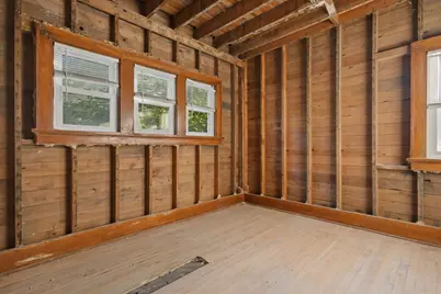 2962 N 55th St, Milwaukee, WI 53210 - Photo 9