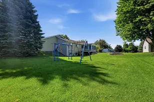 4702 Hunters Glen Dr, Sheboygan, WI 53083 - Photo 33