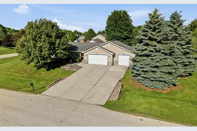 4702  Hunters Glen Dr, Sheboygan, WI 53083 - Photo 1