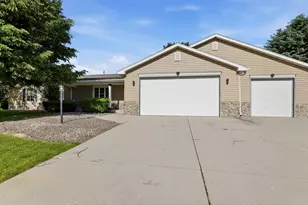 4702 Hunters Glen Dr, Sheboygan, WI 53083 - Photo 37