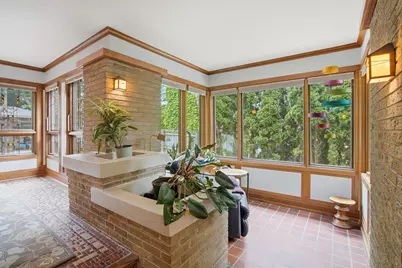 3934 N Harcourt Pl, Shorewood, WI 53211 - Photo 7