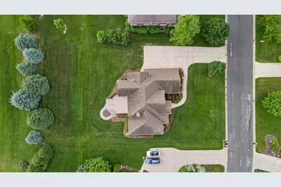 W218N5466  Taylors Woods Dr, Menomonee Falls, WI 53051 - Photo 79