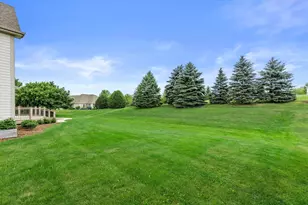 W218N5466 Taylors Woods Dr, Menomonee Falls, WI 53051 - Photo 53