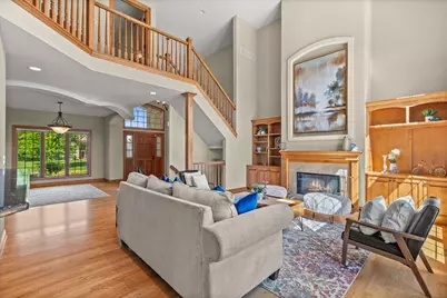 W218N5466  Taylors Woods Dr, Menomonee Falls, WI 53051 - Photo 11