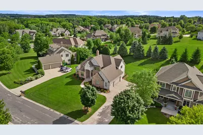 W218N5466  Taylors Woods Dr, Menomonee Falls, WI 53051 - Photo 75