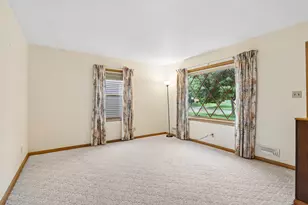 2546 S 99th St, West Allis, WI 53227 - Photo 5