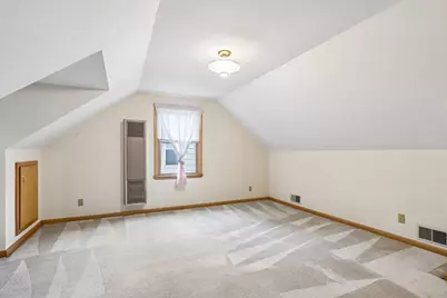 2546 S 99th St, West Allis, WI 53227 - Photo 13