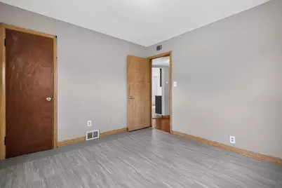 7107 W Beckett Ave, Milwaukee, WI 53216 - Photo 21