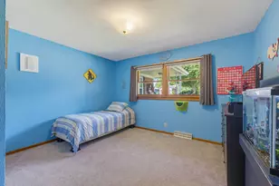 4656 N 118th St, Wauwatosa, WI 53225 - Photo 11
