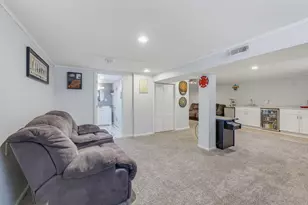 4656 N 118th St, Wauwatosa, WI 53225 - Photo 17