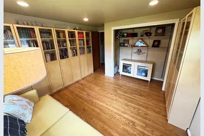 1513  Greenway Ter, Waukesha, WI 53186 - Photo 27