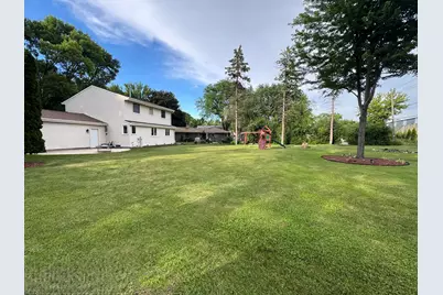 1513  Greenway Ter, Waukesha, WI 53186 - Photo 29