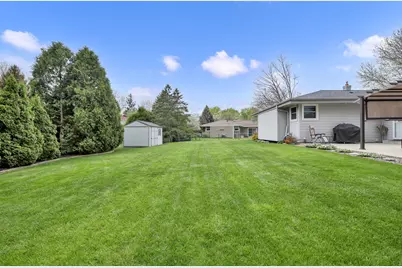 6846 S Juniper Ct, Oak Creek, WI 53154 - Photo 43