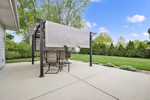 6846 S Juniper Ct, Oak Creek, WI 53154 - Photo 41