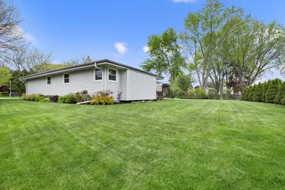 6846 S Juniper Ct, Oak Creek, WI 53154 - Photo 37