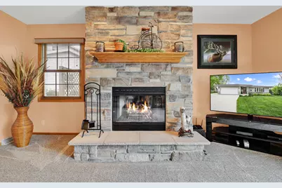 6846 S Juniper Ct, Oak Creek, WI 53154 - Photo 21
