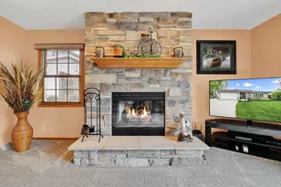 6846 S Juniper Ct, Oak Creek, WI 53154 - Photo 21