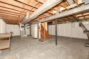 6701 W Howard Ave, Milwaukee, WI 53220 - Photo 23