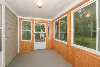 6701 W Howard Ave, Milwaukee, WI 53220 - Photo 25