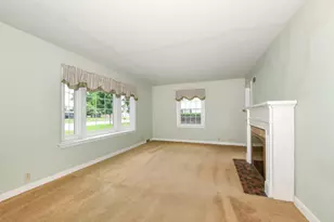 6701 W Howard Ave, Milwaukee, WI 53220 - Photo 7