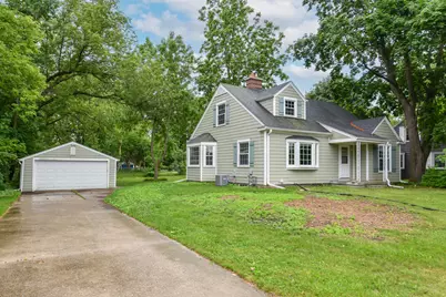 6701 W Howard Ave, Milwaukee, WI 53220 - Photo 3