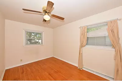 4672 N 69th St, Milwaukee, WI 53218 - Photo 7