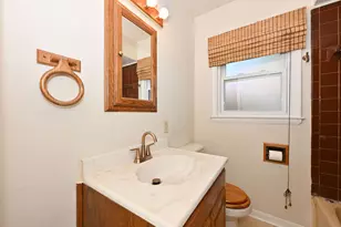 4672 N 69th St, Milwaukee, WI 53218 - Photo 9
