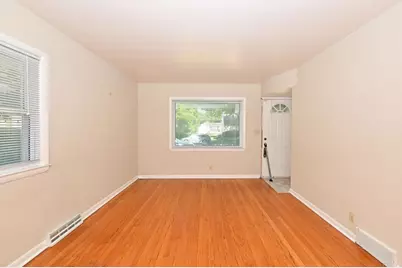 4672 N 69th St, Milwaukee, WI 53218 - Photo 5
