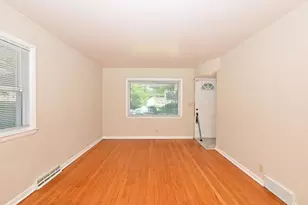 4672 N 69th St, Milwaukee, WI 53218 - Photo 5