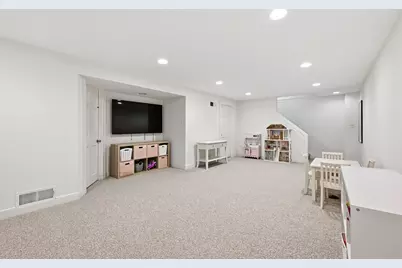 5835 N Lake Dr, Whitefish Bay, WI 53217 - Photo 23