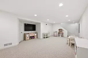 5835 N Lake Dr, Whitefish Bay, WI 53217 - Photo 23