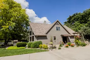 33197 S Lakeshore Dr, Burlington, WI 53105 - Photo 23
