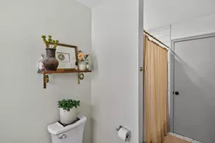 4100 N Ardmore Ave, Shorewood, WI 53211 - Photo 25