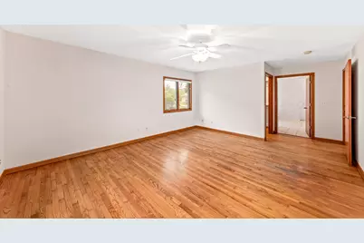 W270N2568  Orchard Ln, Pewaukee, WI 53072 - Photo 19