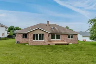 W270N2568 Orchard Ln, Pewaukee, WI 53072 - Photo 29
