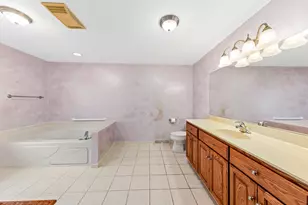W270N2568 Orchard Ln, Pewaukee, WI 53072 - Photo 21