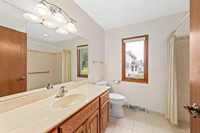 W270N2568  Orchard Ln, Pewaukee, WI 53072 - Photo 25