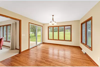 W270N2568  Orchard Ln, Pewaukee, WI 53072 - Photo 13