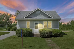 28430 117th St, Salem Lakes, WI 53179 - Photo 5