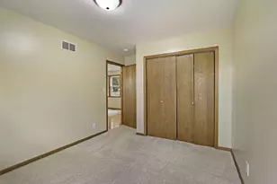 28430 117th St, Salem Lakes, WI 53179 - Photo 21