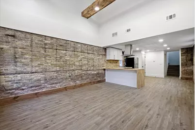 1850 N Warren Ave, Milwaukee, WI 53202 - Photo 5