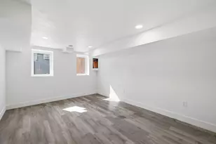 1850 N Warren Ave, Milwaukee, WI 53202 - Photo 25