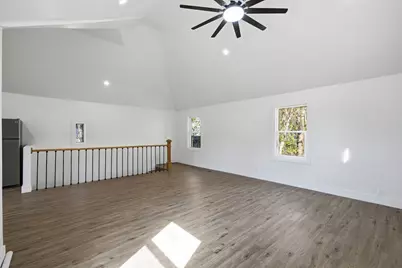 1850 N Warren Ave, Milwaukee, WI 53202 - Photo 17