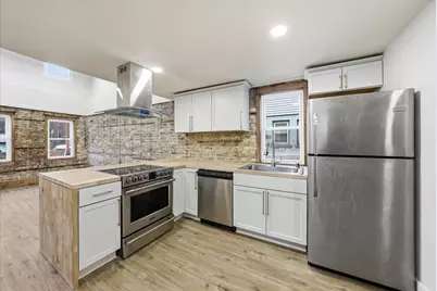 1850 N Warren Ave, Milwaukee, WI 53202 - Photo 7